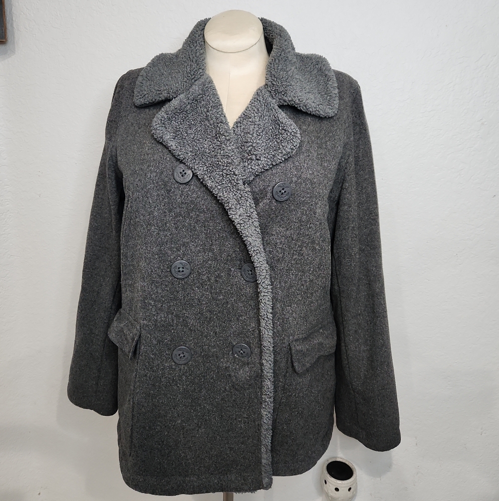 American Eagle Outfitters Gray Double-Breasted Sherpa Pea Coat